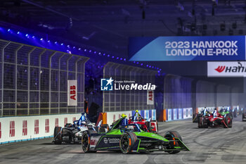 2023-07-30 - 37 CASSIDY Nick (nzl), Envision Racing, Spark-Jaguar, Jaguar I - Time 6, action during the 2023 Hankook London ePrix, 12th meeting of the 2022-23 ABB FIA Formula E World Championship, on the ExCeL London from July 29 to 30, 2023 in London, United Kingdom - AUTO - 2023 FORMULA E HANKOOK LONDON EPRIX - FORMULA E - MOTORS