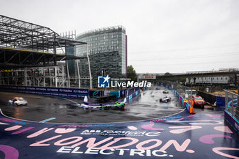 2023-07-30 - 37 CASSIDY Nick (nzl), Envision Racing, Spark-Jaguar, Jaguar I - Time 6, action, Safety Car, during the 2023 Hankook London ePrix, 12th meeting of the 2022-23 ABB FIA Formula E World Championship, on the ExCeL London from July 29 to 30, 2023 in London, United Kingdom - AUTO - 2023 FORMULA E HANKOOK LONDON EPRIX - FORMULA E - MOTORS