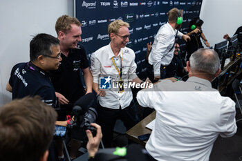 2023-07-30 - Team world championship celebration for FILIPPI Sylvain, Envision Virgin Racing Managing Director and CTO, portrait during the 2023 Hankook London ePrix, 12th meeting of the 2022-23 ABB FIA Formula E World Championship, on the ExCeL London from July 29 to 30, 2023 in London, United Kingdom - AUTO - 2023 FORMULA E HANKOOK LONDON EPRIX - FORMULA E - MOTORS