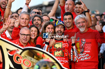 2023-11-26 - Bagnaia Francesco ITA Ducati Lenovo Team Ducati celebrates the victory of the MotoGP World Championship with your team - 2023 MOTOGP GRAND PRIX OF SPAIN - GRAN PREMIO MOTUL DE LA COMUNITAT VALENCIANA - RACE E PRESS CONFERENCE - MOTOGP - MOTORS