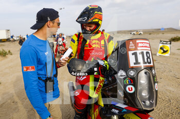 2023-01-01 - LEPELLEY Benjamin (fra), Team Dumontier Racing, Husqvarna, Moto, portrait during the Stage 1 of the Dakar 2023 around Sea Camp, on January 1st, 2023 near Yanbu, Saudi Arabia - AUTO - DAKAR 2023 - STAGE 1 - RALLY - MOTORS