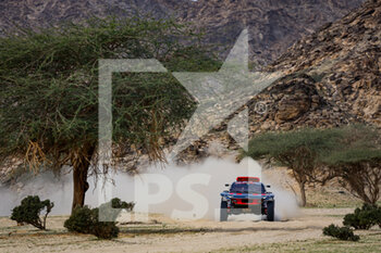 2023-01-01 - 207 SAINZ Carlos (spa), CRUZ Lucas (spa), Team Audi Sport, Audi RS Q e-tron E2, Auto, action during the Stage 1 of the Dakar 2023 around Sea Camp, on January 1st, 2023 near Yanbu, Saudi Arabia - AUTO - DAKAR 2023 - STAGE 1 - RALLY - MOTORS