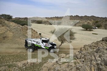 2023-01-01 - 500 KOOLEN Kees (nld), DE GRAAF Wouter (nld), ROZEGAARD Wouter (nld), Project 2030, Iveco, Trucks, FIA W2RC, action during the Stage 1 of the Dakar 2023 around Sea Camp, on January 1st, 2023 near Yanbu, Saudi Arabia - AUTO - DAKAR 2023 - STAGE 1 - RALLY - MOTORS