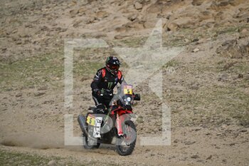 2023-01-01 - 05 BARREDA Joan (spa), Monster Energy JB Team, Moto, Motul, action during the Stage 1 of the Dakar 2023 around Sea Camp, on January 1st, 2023 near Yanbu, Saudi Arabia - AUTO - DAKAR 2023 - STAGE 1 - RALLY - MOTORS