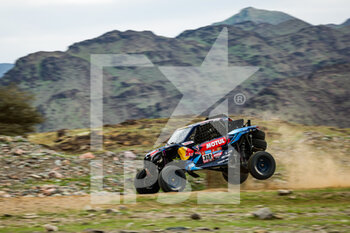 2023-01-02 - 319 RODRIGUES Helder (prt), REIS Goncalo (prt), South Racing Can-Am, BRP, SSV, FIA W2RC, Motul, action during the Stage 2 of the Dakar 2023 between Sea Camp and Al-'Ula, on January 2nd, 2023 in Al-'Ula, Saudi Arabia - AUTO - DAKAR 2023 - STAGE 2 - RALLY - MOTORS