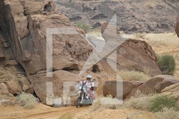 2023-01-03 - 121 WILKEN Stevan (zaf), HT Rally Raid Husqvarna Racing, Husqvarna, Moto, Motul, action during the Stage 3 of the Dakar 2023 between Al-'Ula and Haïl, on January 3rd, 2023 in Haïl, Saudi Arabia - AUTO - DAKAR 2023 - STAGE 3 - RALLY - MOTORS
