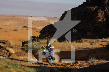2023-01-04 - 15 SANTOLINO Lorenzo (spa), Sherco Factory, Sherco, Moto, FIM W2RC, Motul, action during the Stage 4 of the Dakar 2023 around Haïl, on January 4th, 2023 in Haïl, Saudi Arabia - AUTO - DAKAR 2023 - STAGE 4 - RALLY - MOTORS