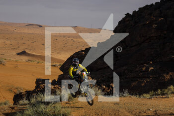 2023-01-04 - 142 SVITKO Stevan (svk), Slovnaft Rally Team, KTM, Moto, action during the Stage 4 of the Dakar 2023 around Haïl, on January 4th, 2023 in Haïl, Saudi Arabia - AUTO - DAKAR 2023 - STAGE 4 - RALLY - MOTORS