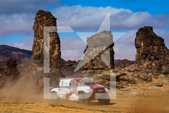 2023-01-04 - 217 LATEGAN Henk (zaf), CUMMINGS Brett (zaf), Toyota Gazoo Racing, Toyota Hilux, Auto, action during the Stage 4 of the Dakar 2023 around Haïl, on January 4th, 2023 in Haïl, Saudi Arabia - AUTO - DAKAR 2023 - STAGE 4 - RALLY - MOTORS