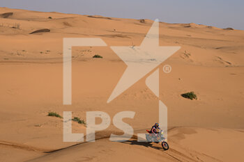 2023-01-06 - 47 BENAVIDES Kevin (arg), Red Bull KTM Factory Racing, KTM, Moto, FIM W2RC, action during the Stage 6 of the Dakar 2023 between Haïl and Riyadh, on January 6th, 2023 in Haïl, Saudi Arabia - AUTO - DAKAR 2023 - STAGE 6 - RALLY - MOTORS