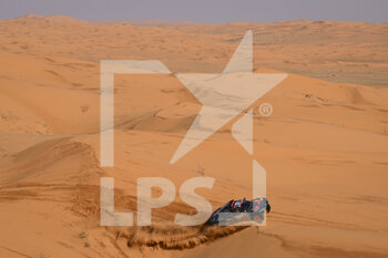 2023-01-06 - 207 SAINZ Carlos (spa), CRUZ Lucas (spa), Team Audi Sport, Audi RS Q e-tron E2, Auto, action during the Stage 6 of the Dakar 2023 between Haïl and Riyadh, on January 6th, 2023 in Haïl, Saudi Arabia - AUTO - DAKAR 2023 - STAGE 6 - RALLY - MOTORS
