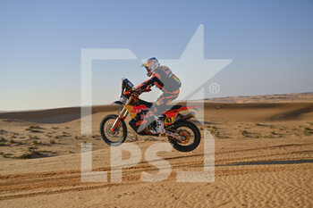 2023-01-06 - 47 BENAVIDES Kevin (arg), Red Bull KTM Factory Racing, KTM, Moto, FIM W2RC, action during the Stage 6 of the Dakar 2023 between Haïl and Riyadh, on January 6th, 2023 in Haïl, Saudi Arabia - AUTO - DAKAR 2023 - STAGE 6 - RALLY - MOTORS
