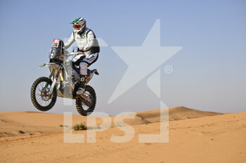 2023-01-06 - 106 GAVARD Bertrand (fra), Team RS Concept, Husqvarna, Moto, action during the Stage 6 of the Dakar 2023 between Haïl and Riyadh, on January 6th, 2023 in Haïl, Saudi Arabia - AUTO - DAKAR 2023 - STAGE 6 - RALLY - MOTORS
