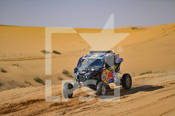 2023-01-06 - 301 QUINTERO Seth (usa), ZENZ Dennis (ger), Red Bull Off-Road Junior Team USA presented by BF Goodrich, Can-Am, SSV, FIA W2RC, action during the Stage 6 of the Dakar 2023 between Haïl and Riyadh, on January 6th, 2023 in Haïl, Saudi Arabia - AUTO - DAKAR 2023 - STAGE 6 - RALLY - MOTORS