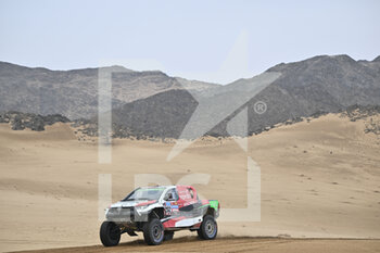 2023-01-07 - 202 Al RAJHI Yazeed (sau), V0N ZITZEWITZ Dirk (ger), Overdrive Racing, Toyota Hilux, Auto, FIA W2RC, action during the Stage 7 of the Dakar 2023 between Riyadh and Al Duwadimi, on January 7th, 2023 in Al Duwadimi, Saudi Arabia - AUTO - DAKAR 2023 - STAGE 7 - RALLY - MOTORS