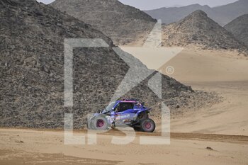 2023-01-07 - 311 LIPAROTI Camelia (ita), BLANCO GARCIA Xavier (spa), X-Raid C.A.T Racing, Yamaha, SSV, action during the Stage 7 of the Dakar 2023 between Riyadh and Al Duwadimi, on January 7th, 2023 in Al Duwadimi, Saudi Arabia - AUTO - DAKAR 2023 - STAGE 7 - RALLY - MOTORS