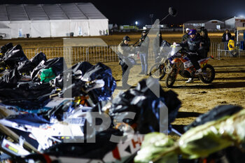2023-01-07 - KLEIN Mason (usa), BAS World KTM Racing Team, KTM, Moto, FIM W2RC, portrait during the Stage 8 of the Dakar 2023 between Al Duwadimi and Riyadh, on January 8th, 2023 in Riyadh, Saudi Arabia - AUTO - DAKAR 2023 - STAGE 8 - RALLY - MOTORS