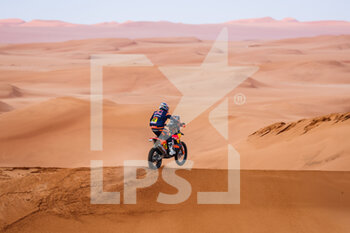 2023-01-10 - 47 BENAVIDES Kevin (arg), Red Bull KTM Factory Racing, KTM, Moto, FIM W2RC, action during the Stage 9 of the Dakar 2023 between Riyadh and Haradh, on January 10th, 2023 in Haradh, Saudi Arabia - AUTO - DAKAR 2023 - STAGE 9 - RALLY - MOTORS