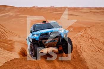 2023-01-10 - 231 DUMAS Romain (fra), DELFINO Max (fra), Rebellion Racing, Toyota Hilux, Auto, action during the Stage 9 of the Dakar 2023 between Riyadh and Haradh, on January 10th, 2023 in Haradh, Saudi Arabia - AUTO - DAKAR 2023 - STAGE 9 - RALLY - MOTORS