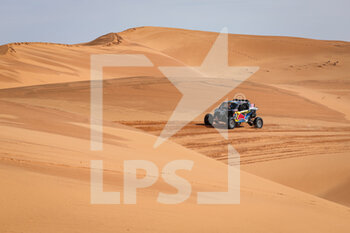 2023-01-10 - 301 QUINTERO Seth (usa), ZENZ Dennis (ger), Red Bull Off-Road Junior Team USA presented by BF Goodrich, Can-Am, SSV, FIA W2RC, action during the Stage 9 of the Dakar 2023 between Riyadh and Haradh, on January 10th, 2023 in Haradh, Saudi Arabia - AUTO - DAKAR 2023 - STAGE 9 - RALLY - MOTORS