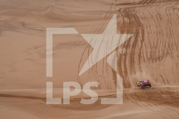 2023-01-10 - 201 LOEB Sébastien (fra), LURQUIN Fabian (bel), Bahrain Raid Extreme, BRX, Prodrive Hunter, Auto, FIA W2RC, action during the Stage 9 of the Dakar 2023 between Riyadh and Haradh, on January 10th, 2023 in Haradh, Saudi Arabia - AUTO - DAKAR 2023 - STAGE 9 - RALLY - MOTORS