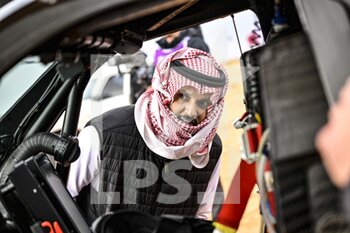 2023-01-10 - Fan during the Stage 9 of the Dakar 2023 between Riyadh and Haradh, on January 10th, 2023 in Haradh, Saudi Arabia - AUTO - DAKAR 2023 - STAGE 9 - RALLY - MOTORS