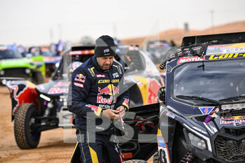 2023-01-10 - GUGELMIN Gustavo (bra), Red Bull Can-Am Factory Racing, Can-Am, SSV, FIA W2RC, Motul, action during the Stage 9 of the Dakar 2023 between Riyadh and Haradh, on January 10th, 2023 in Haradh, Saudi Arabia - AUTO - DAKAR 2023 - STAGE 9 - RALLY - MOTORS