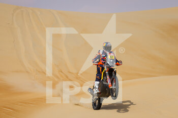 2023-01-11 - 47 BENAVIDES Kevin (arg), Red Bull KTM Factory Racing, KTM, Moto, FIM W2RC, action during the Stage 10 of the Dakar 2023 between Haradh and Shaybah, on January 11, 2023 in Shaybah, Saudi Arabia - AUTO - DAKAR 2023 - STAGE 10 - RALLY - MOTORS