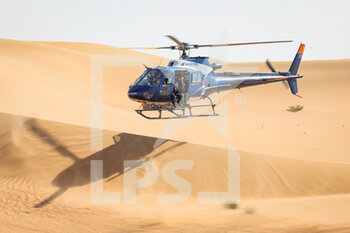 2023-01-11 - Quebec helicopter during the Stage 10 of the Dakar 2023 between Haradh and Shaybah, on January 11, 2023 in Shaybah, Saudi Arabia - AUTO - DAKAR 2023 - STAGE 10 - RALLY - MOTORS