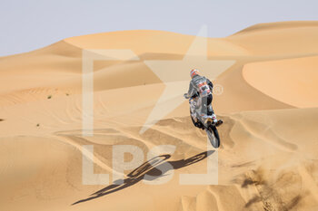 2023-01-11 - 96 ARGUBRIGHT Jacob (usa), Duust Rally Team, Husqvarna, Moto, action during the Stage 10 of the Dakar 2023 between Haradh and Shaybah, on January 11, 2023 in Shaybah, Saudi Arabia - AUTO - DAKAR 2023 - STAGE 10 - RALLY - MOTORS