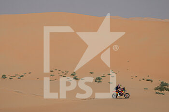 2023-01-11 - 08 PRICE Toby (aus), Red Bull KTM Factory Racing, KTM, Moto, FIM W2RC, action during the Stage 10 of the Dakar 2023 between Haradh and Shaybah, on January 11, 2023 in Shaybah, Saudi Arabia - AUTO - DAKAR 2023 - STAGE 10 - RALLY - MOTORS