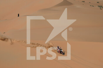 2023-01-11 - 33 CAIMI Franco (arg), Hero Motorsports Team Rally, Hero, Moto, FIM W2RC, Motul, action during the Stage 10 of the Dakar 2023 between Haradh and Shaybah, on January 11, 2023 in Shaybah, Saudi Arabia - AUTO - DAKAR 2023 - STAGE 10 - RALLY - MOTORS