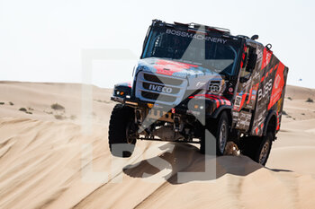2023-01-11 - 502 VAN KASTEREN Janus (nld), RODEWALD Darek (pol), SNIJDERS Marcel (nld), BOSS Machinery Team de Rooy, Iveco, Trucks, action during the Stage 10 of the Dakar 2023 between Haradh and Shaybah, on January 11, 2023 in Shaybah, Saudi Arabia - AUTO - DAKAR 2023 - STAGE 10 - RALLY - MOTORS