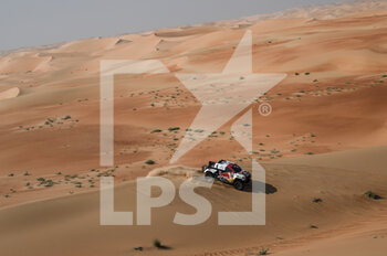 2023-01-11 - 200 AL-ATTIYAH Nasser (qat), BAUMEL Mathieu (fra), Toyota Gazoo Racing, Toyota Hilux, Auto, FIA W2RC, action during the Stage 10 of the Dakar 2023 between Haradh and Shaybah, on January 11, 2023 in Shaybah, Saudi Arabia - AUTO - DAKAR 2023 - STAGE 10 - RALLY - MOTORS