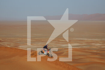 2023-01-13 - 08 PRICE Toby (aus), Red Bull KTM Factory Racing, KTM, Moto, FIM W2RC, action during the Stage 12 of the Dakar 2023 between Empty Quarter Marathon and Shaybah, on January 13, 2023 in Shaybah, Saudi Arabia - AUTO - DAKAR 2023 - STAGE 12 - RALLY - MOTORS