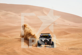 2023-01-13 - 301 QUINTERO Seth (usa), ZENZ Dennis (ger), Red Bull Off-Road Junior Team USA presented by BF Goodrich, Can-Am, SSV, FIA W2RC, action during the Stage 12 of the Dakar 2023 between Empty Quarter Marathon and Shaybah, on January 13, 2023 in Shaybah, Saudi Arabia - AUTO - DAKAR 2023 - STAGE 12 - RALLY - MOTORS
