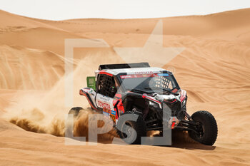 2023-01-13 - 312 AKEEL Dania (sau), LAFUENTE Sergio (try), South Racing Can-Am, BRP, SSV, FIA W2RC, Motul, action during the Stage 12 of the Dakar 2023 between Empty Quarter Marathon and Shaybah, on January 13, 2023 in Shaybah, Saudi Arabia - AUTO - DAKAR 2023 - STAGE 12 - RALLY - MOTORS