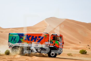 2023-01-13 - 599 KH7 Epsilon Powered by Hydrogen in action during the Stage 12 of the Dakar 2023 between Empty Quarter Marathon and Shaybah, on January 13, 2023 in Shaybah, Saudi Arabia - AUTO - DAKAR 2023 - STAGE 12 - RALLY - MOTORS