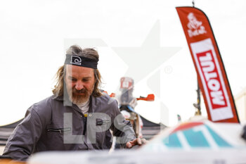 2023-01-13 - VLCEK Petr (cze), Detyens Racing, KTM, Moto, Original by Motul, portrait during the Stage 12 of the Dakar 2023 between Empty Quarter Marathon and Shaybah, on January 13, 2023 in Shaybah, Saudi Arabia - AUTO - DAKAR 2023 - STAGE 12 - RALLY - MOTORS