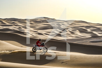 2023-01-14 - 18 SANDERS Daniel (aus), Red Bull GasGas Factory Racing, GasGas, Moto, FIM W2RC, action during the Stage 13 of the Dakar 2023 between Shaybah and Al-Hofuf, on January 14, 2023 in Al-Hofuf, Saudi Arabia - AUTO - DAKAR 2023 - STAGE 13 - RALLY - MOTORS