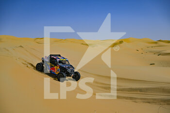 2023-01-14 - 301 QUINTERO Seth (usa), ZENZ Dennis (ger), Red Bull Off-Road Junior Team USA presented by BF Goodrich, Can-Am, SSV, FIA W2RC, action during the Stage 13 of the Dakar 2023 between Shaybah and Al-Hofuf, on January 14, 2023 in Al-Hofuf, Saudi Arabia - AUTO - DAKAR 2023 - STAGE 13 - RALLY - MOTORS