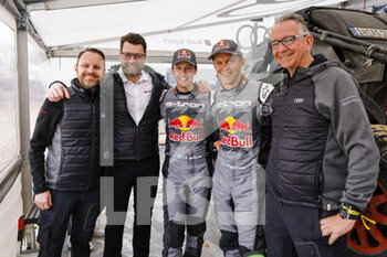 2023-01-14 - HOFFMAN Oliver (ger), Chief Technical Officer of Audi, 211 EKSTROM Mattias (swe), BERGVIST Emil (swe), Team Audi Sport, Audi RS Q e-tron E2, Auto, QUANDT Sven (ger), Team Manager of Q-Motorsport, portrait during the Stage 13 of the Dakar 2023 between Shaybah and Al-Hofuf, on January 14, 2023 in Al-Hofuf, Saudi Arabia - AUTO - DAKAR 2023 - STAGE 13 - RALLY - MOTORS