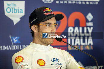 2023-06-01 - NEUVILLE Thierry (FRA), HYUNDAI I20 N Rally1 Hybrid, portrait conference de presse, press conference during the Rally Italia Sardegna 2023, 6th round of the 2023 WRC World Rally Car Championship, from June 1 to 4, 2023 in Olbia, Italy - AUTO - WRC - RALLY ITALIA SARDEGNA 2023 - RALLY - MOTORS