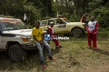 2023-06-24 - Marshals during the Safari Rally Kenya 2023, 7th round of the 2023 WRC World Rally Car Championship, from June 22 to 25, 2023 in Naivasha, Nakuru County, Kenya - AUTO - WRC - SAFARI RALLY KENYA 2023 - RALLY - MOTORS