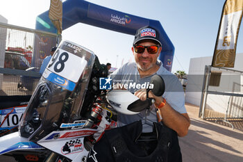 2023-10-11 - 98 DOMAS Fabien (fra), Dragon, GasGas 450 Rally, portrait during the Administrative checks and Scrutineering of the Rallye du Maroc 2023, from October 11 to 12, 2023 in Agadir, Morocco - AUTO - RALLYE DU MAROC 2023 - RALLY - MOTORS