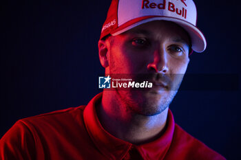 2023-10-12 - SUNDERLAND Sam (gbr), Red Bull GasGas Factory Racing, GasGas 450 Rally Factory, FIM W2RC, portrait during the Administrative checks and Scrutineering of the Rallye du Maroc 2023, from October 11 to 12, 2023 in Agadir, Morocco - AUTO - RALLYE DU MAROC 2023 - RALLY - MOTORS
