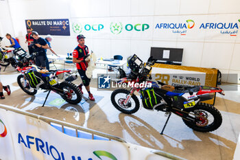 2023-10-12 - 42 VAN BEVEREN Adrien (fra), Monster Energy Honda Team, Honda CRF 450 Rally, FIM W2RC, ambiance during the Administrative checks and Scrutineering of the Rallye du Maroc 2023, from October 11 to 12, 2023 in Agadir, Morocco - AUTO - RALLYE DU MAROC 2023 - RALLY - MOTORS