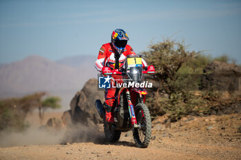 2023-10-14 - 01 SUNDERLAND Sam (gbr), Red Bull GasGas Factory Racing, GasGas 450 Rally Factory, FIM W2RC, action during the Stage 1 of the Rallye du Maroc 2023, on October 14, 2023 between Agadir and Zagora, Morocco - AUTO - RALLYE DU MAROC 2023 - RALLY - MOTORS