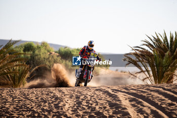 2023-10-15 - 08 PRICE Toby (aus), Red Bull KTM Factory Racing, KTM 450 Rally Factory, FIM W2RC, action during the Stage 2 of the Rallye du Maroc 2023, on October 15, 2023 around Zagora, Morocco - AUTO - RALLYE DU MAROC 2023 - RALLY - MOTORS