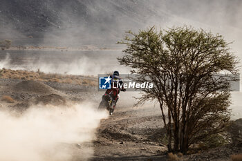 2023-10-17 - 16 BRANCH Ross (bwa), Hero Motorsports Team Rally, Hero 450, FIM W2RC, action during the Stage 4 of the Rallye du Maroc 2023, on October 17, 2023 between Zagora and Merzouga, Morocco - AUTO - RALLYE DU MAROC 2023 - RALLY - MOTORS